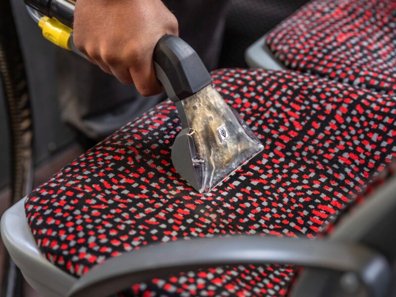 Karcher Puzzi 8 plaunančio siurblio nuoma